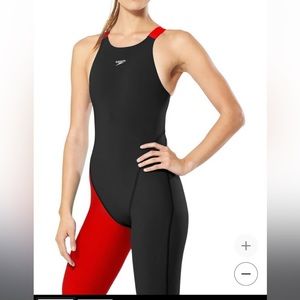 NWT SPEEDO KNEESKIN!